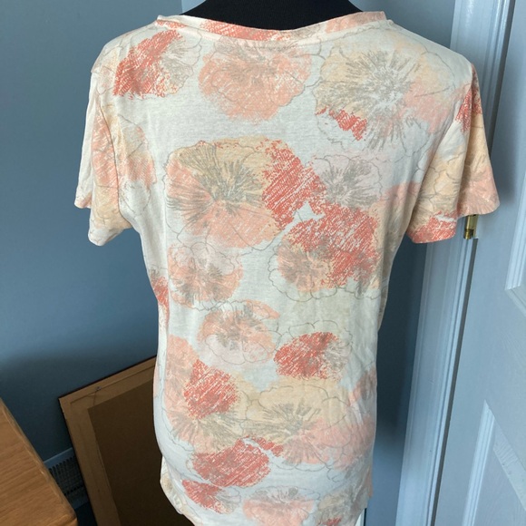 Sonoma Lifestyle Everydat Tee Floral V-Neck T-Shirt Size Large. - Picture 5 of 6